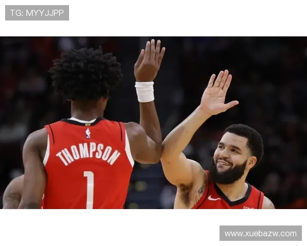 斯通称赞阿门控卫表现出色并对年轻球员成长感到欣喜